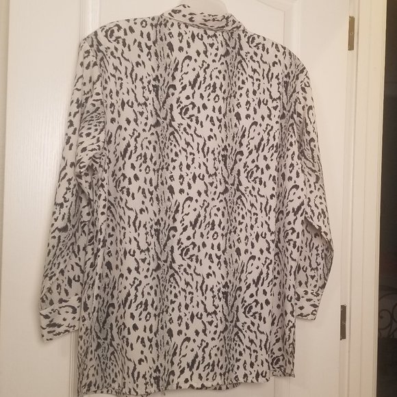 VTG -Style Exchange Shirt Women's Button Up Blouse Animal Print See Measurements - Picture 2 of 6